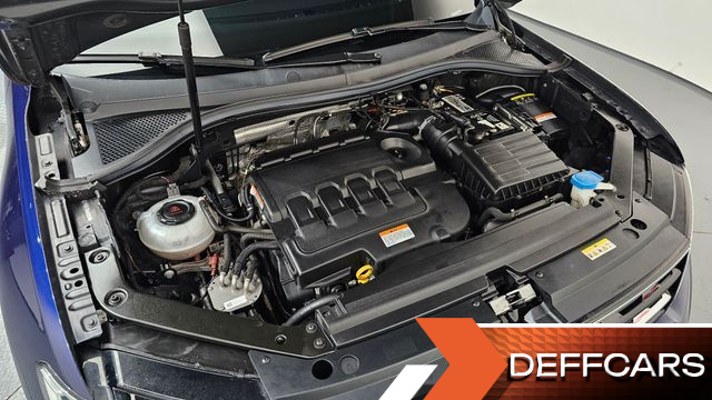 Volkswagen TIGUAN 2.0 TDI Premium купить на сайте DeffCars