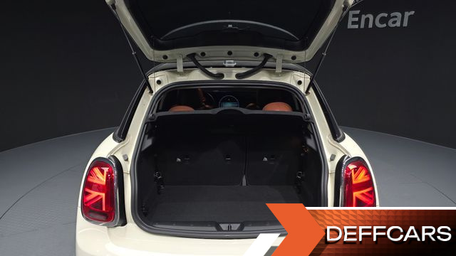 Mini COOPER 5Door Classic Third Generation купить на сайте DeffCars