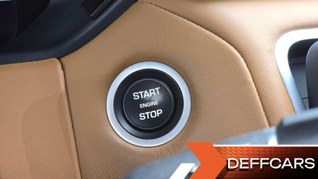 Land Rover RANGE ROVER VELAR 3.0 D300 R-Dynamic HSE купить на сайте DeffCars