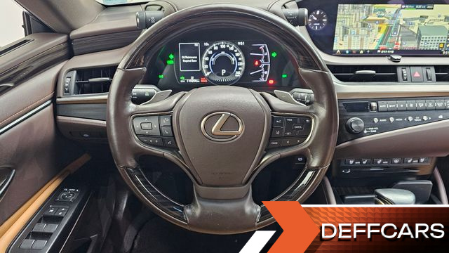 Lexus ES Luxury Plus купить на сайте DeffCars