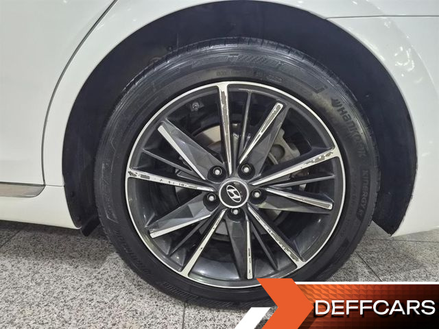 Hyundai GRANDEUR 2.5 Le Blanc купить на сайте DeffCars