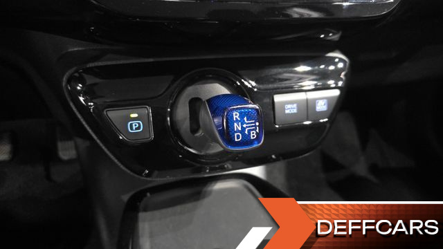 Toyota PRIUS 1.8 купить на сайте DeffCars