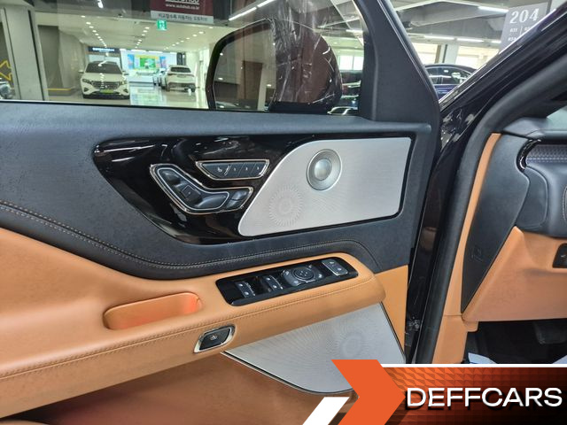 Lincoln AVIATOR 3.0 Black Label AWD купить на сайте DeffCars