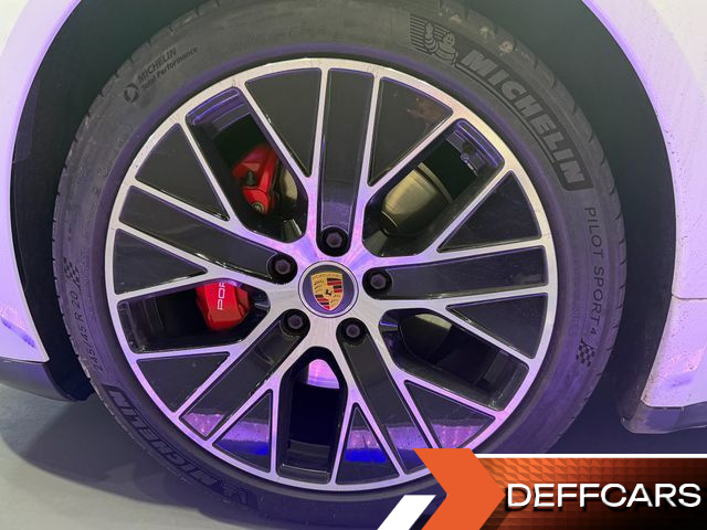 Porsche TAYCAN 4S купить на сайте DeffCars