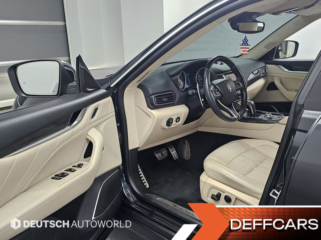 Maserati LEVANTE 3.0 AWD GranSport купить на сайте DeffCars