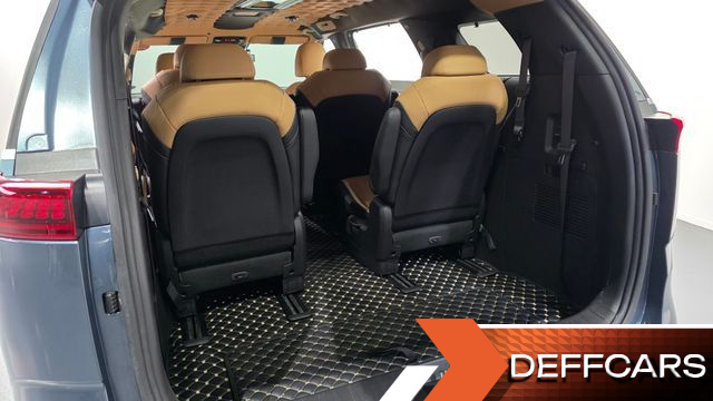 Kia CARNIVAL Gasoline 9-Seater Signature купить на сайте DeffCars