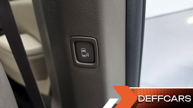 Kia CARNIVAL Diesel 11-Seater Prestige купить на сайте DeffCars