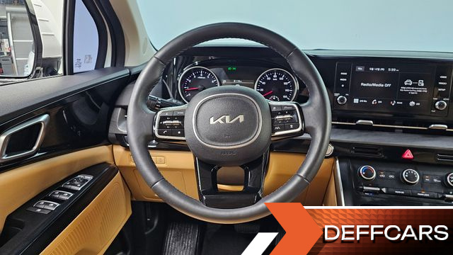 Kia CARNIVAL Gasoline 11-Seater Prestige купить на сайте DeffCars