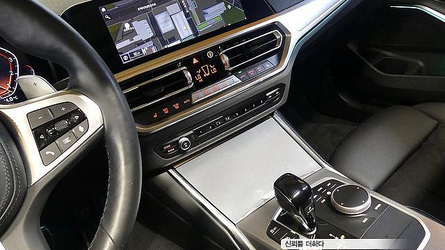 BMW 3-SERIES 320i M Sport купить на сайте DeffCars