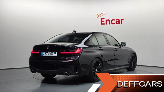 BMW 3-SERIES 320i M Sport купить на сайте DeffCars
