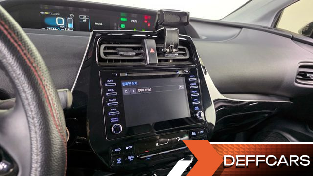 Toyota PRIUS 1.8 купить на сайте DeffCars