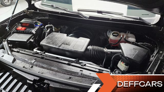 Cadillac ESCALADE 6.2 ESV ESV Sports Platinum купить на сайте DeffCars