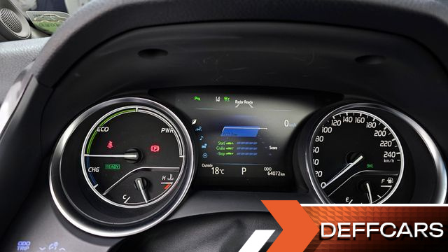 Toyota CAMRY 2.5 XLE Hybrid купить на сайте DeffCars