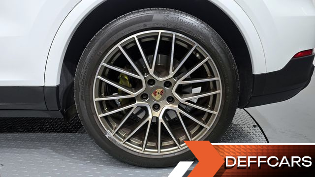 Porsche CAYENNE 3.0 E-HYBRID PLATINUM EDITION купить на сайте DeffCars