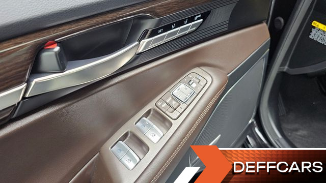 Genesis EQ900 3.8 GDI AWD Premium Luxury купить на сайте DeffCars
