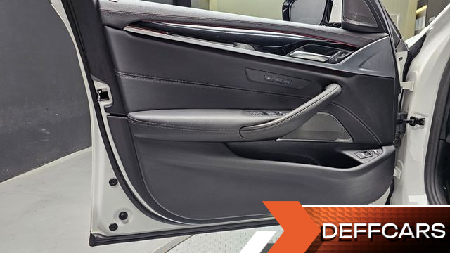 BMW 5-SERIES 530e M Sport купить на сайте DeffCars