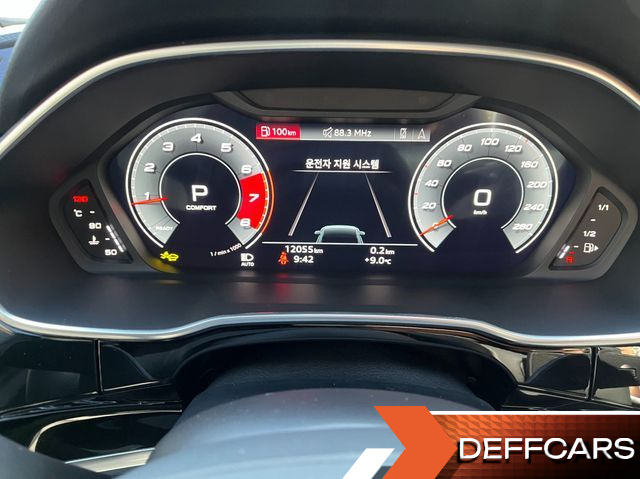 Audi Q3 40 TFSI Quattro Premium купить на сайте DeffCars