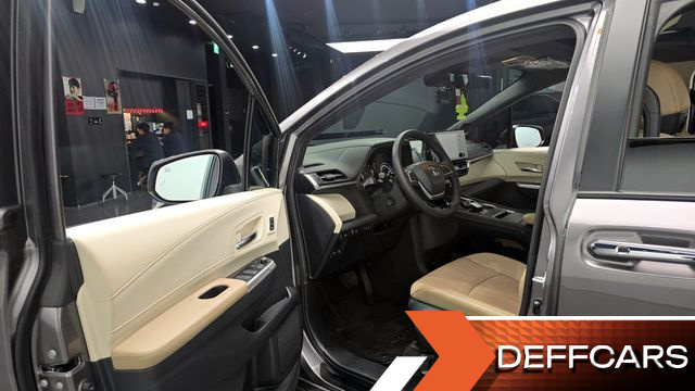 Toyota SIENNA 2.5 Hybrid 2WD купить на сайте DeffCars
