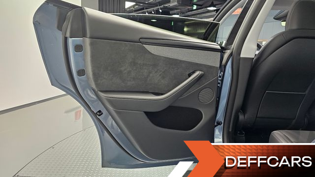 Tesla MODEL Y Long Range Launch Edition AWD купить на сайте DeffCars
