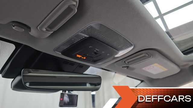 Toyota PRIUS 2.0 XLE купить на сайте DeffCars