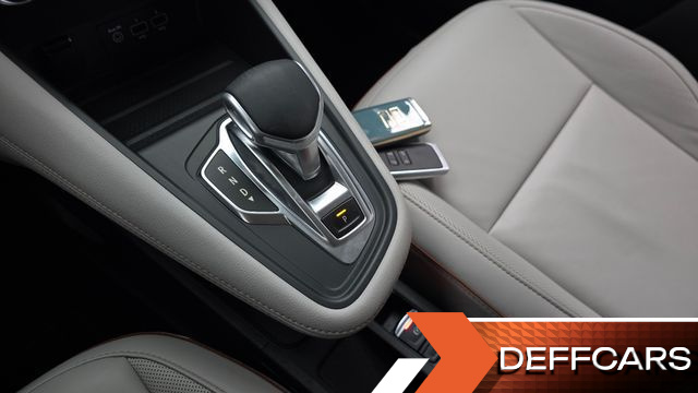 Renault-KoreaSamsung CAPTUR 1.3 TCe Edition Paris купить на сайте DeffCars