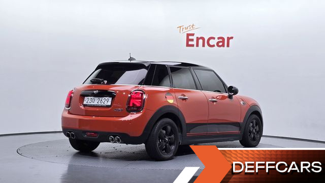 Mini COOPER 5Door Standard 3rd купить на сайте DeffCars