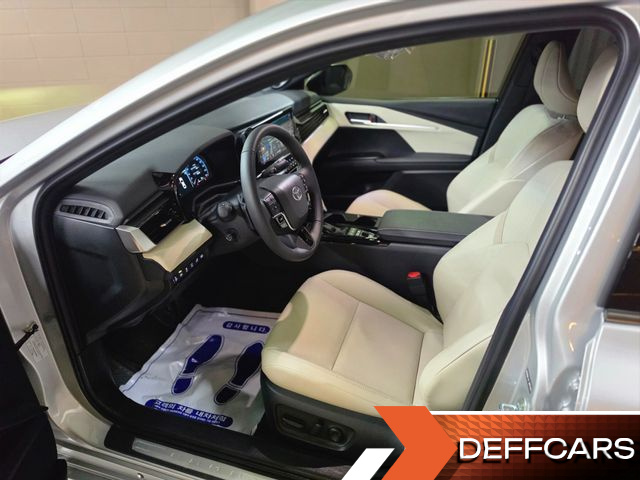 Toyota CAMRY 2.5 XLE Premium Hybrid купить на сайте DeffCars
