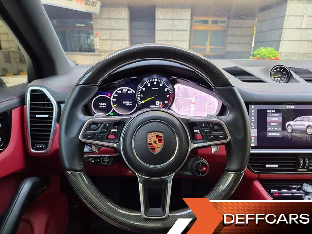 Porsche CAYENNE 3.0 E-Hybrid купить на сайте DeffCars