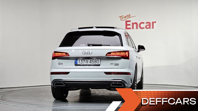 Audi Q5 45 TFSI Quattro Premium купить на сайте DeffCars