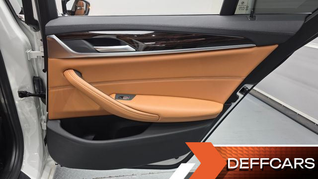 BMW 5-SERIES 520i Luxury купить на сайте DeffCars