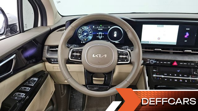 Kia CARNIVAL Gasoline 7-Seater Signature купить на сайте DeffCars