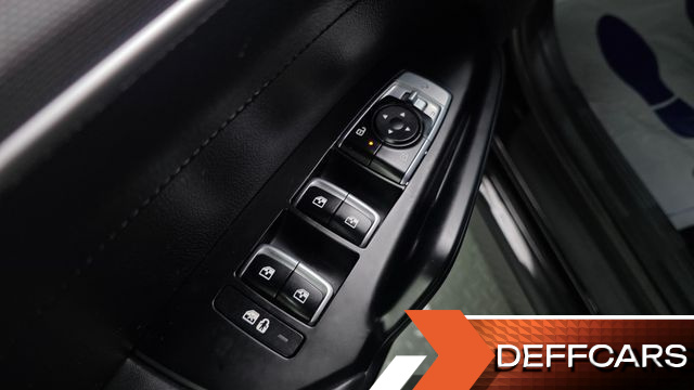 Kia K5 2.0 LPi Prestige купить на сайте DeffCars