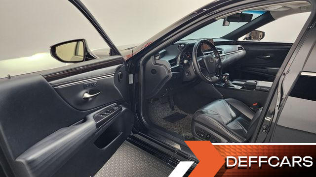 Lexus ES Luxury Plus купить на сайте DeffCars