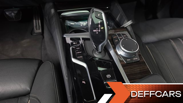 BMW 5-SERIES 520i M Sport купить на сайте DeffCars