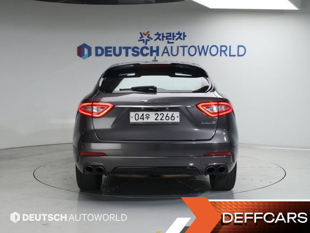 Maserati LEVANTE 3.0 AWD Sport купить на сайте DeffCars