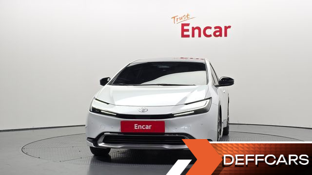 Toyota PRIUS 2.0 PHEV XSE купить на сайте DeffCars