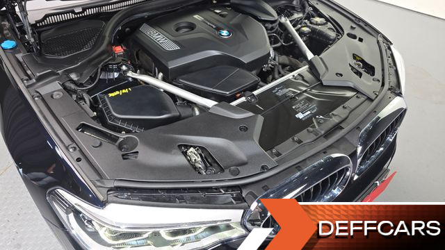 BMW 5-SERIES 530i xDrive M Sport Package Plus купить на сайте DeffCars