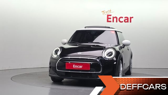 Mini COOPER Classic Plus Launch Pack Third Generation купить на сайте DeffCars