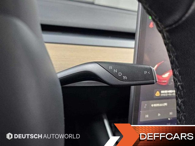 Tesla MODEL 3 Long Range AWD купить на сайте DeffCars