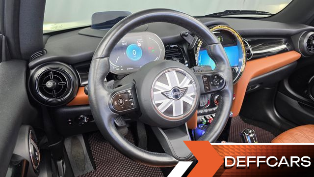 Mini COOPER CONVERTIBLE Classic Third Generation купить на сайте DeffCars