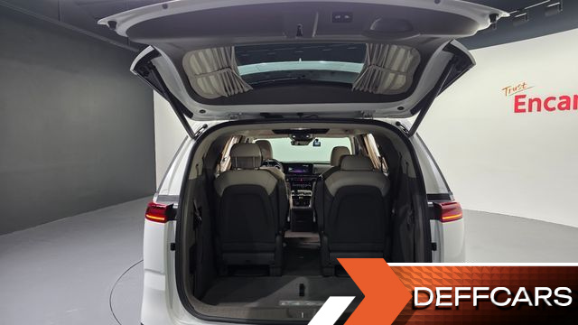 Kia CARNIVAL Gasoline 9-Seater Hi-Limousine Signature купить на сайте DeffCars