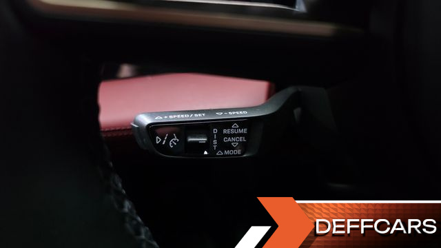Porsche TAYCAN 4S купить на сайте DeffCars