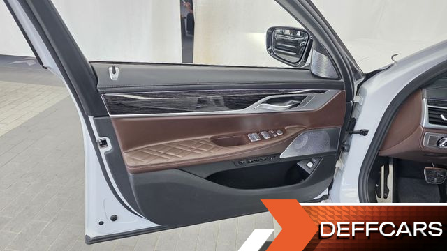 BMW 7-SERIES 740Li xDrive M Sport Package купить на сайте DeffCars
