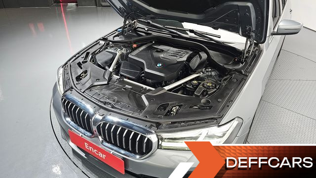 BMW 5-SERIES 520i M Sport купить на сайте DeffCars