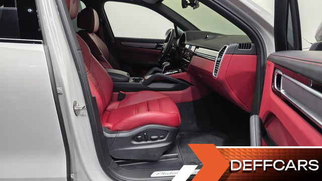 Porsche CAYENNE 3.0 PLATINUM EDITION купить на сайте DeffCars