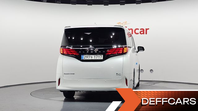 Toyota ALPHARD 2.5 HEV Executive AWD купить на сайте DeffCars