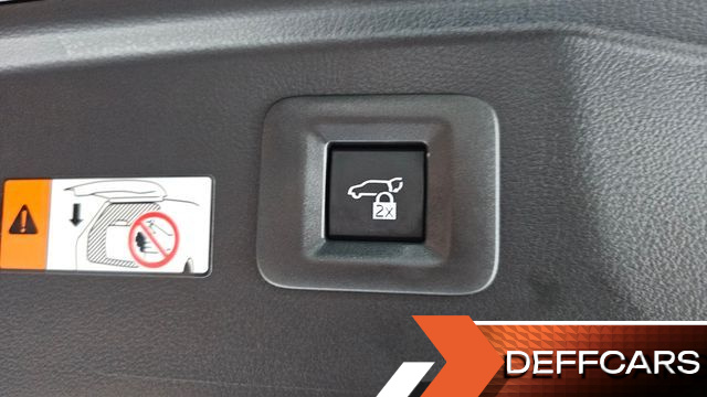 Toyota ALPHARD 2.5 HEV Executive AWD купить на сайте DeffCars
