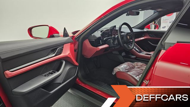 Porsche TAYCAN Base купить на сайте DeffCars