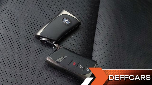 Lexus UX 2.0 2WD купить на сайте DeffCars