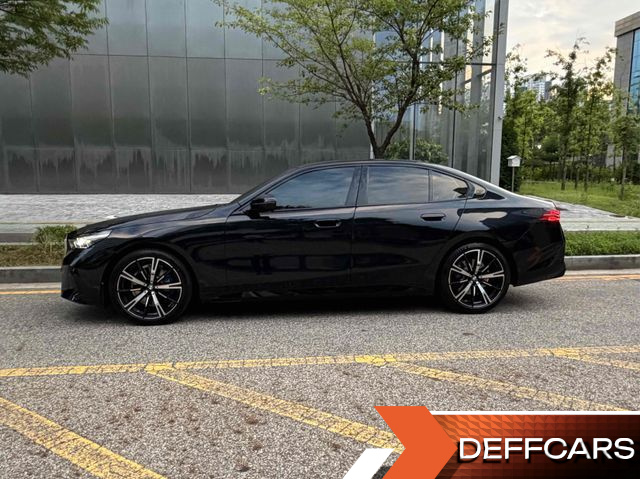 BMW 5-SERIES 530i xDrive M Sport купить на сайте DeffCars